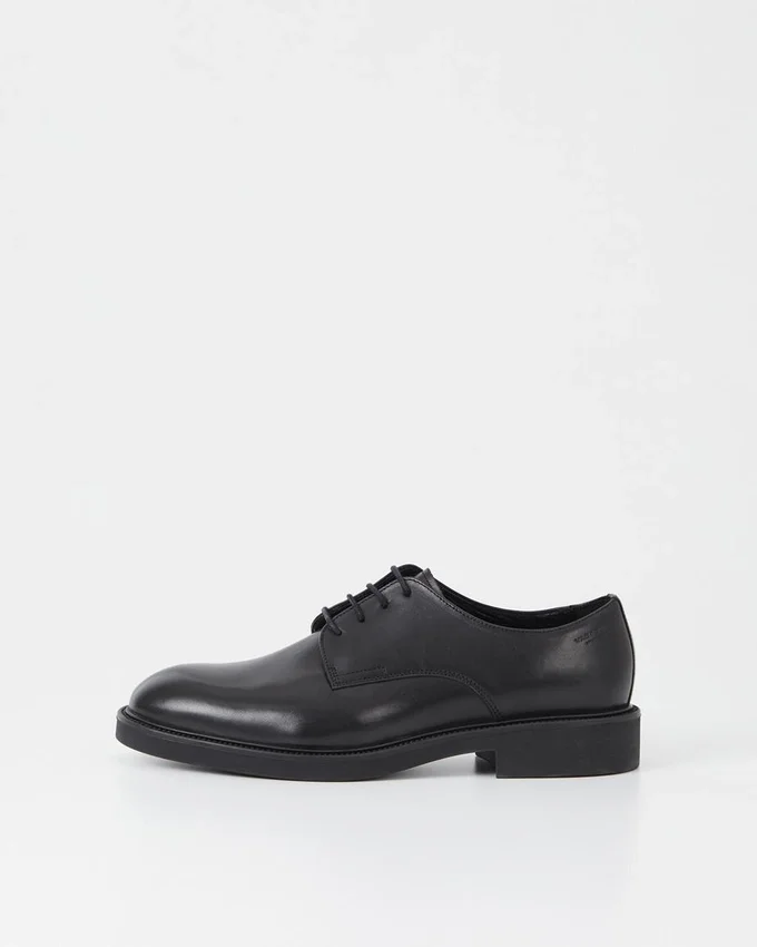 Alex M-schoenen