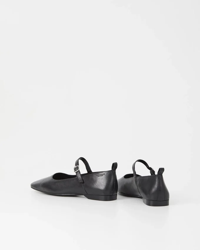 Delia ballerina's
