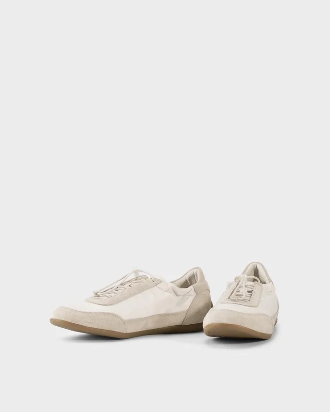 Hollie Sneakers