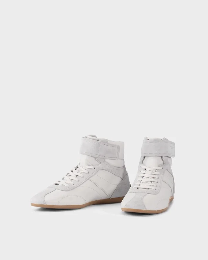 Hollie Sneakers