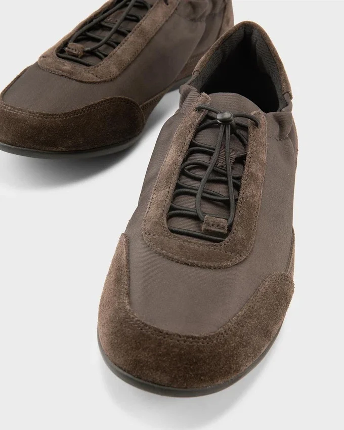 Hollie Sneakers