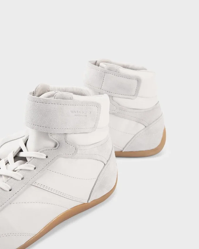 Hollie Sneakers
