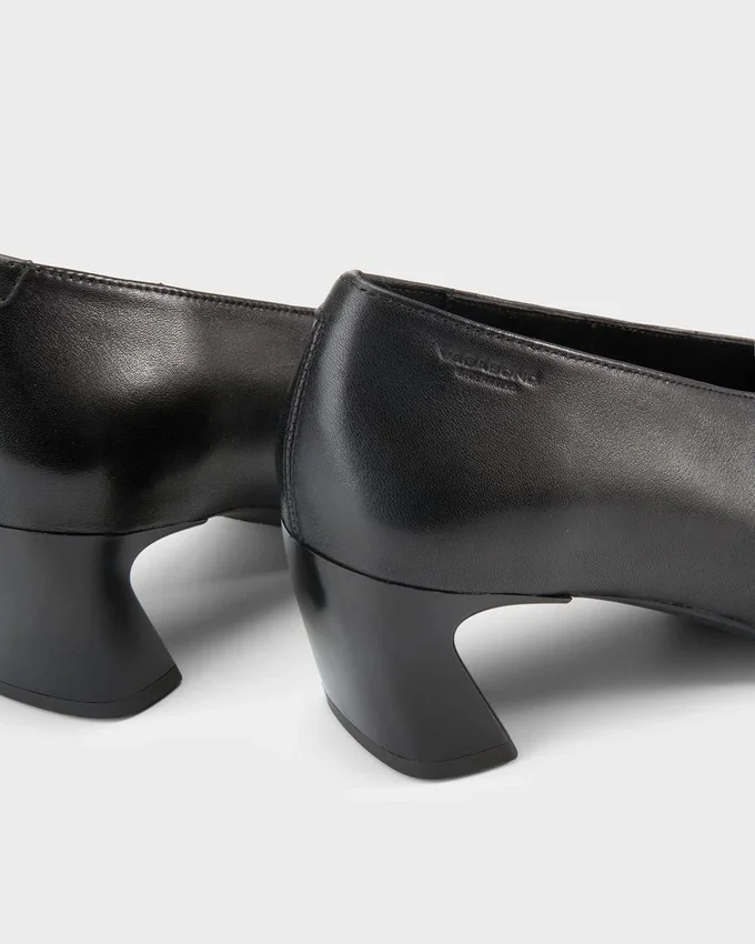Ilona Pumps