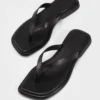 Izzy-Sandalen