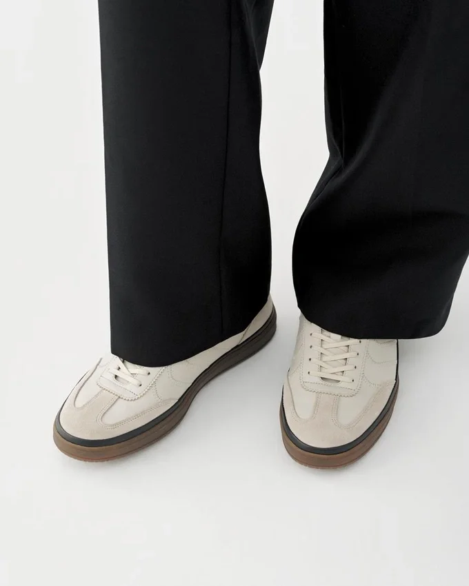 Leo Sneakers