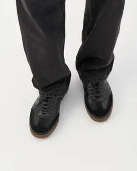 Leo Sneakers