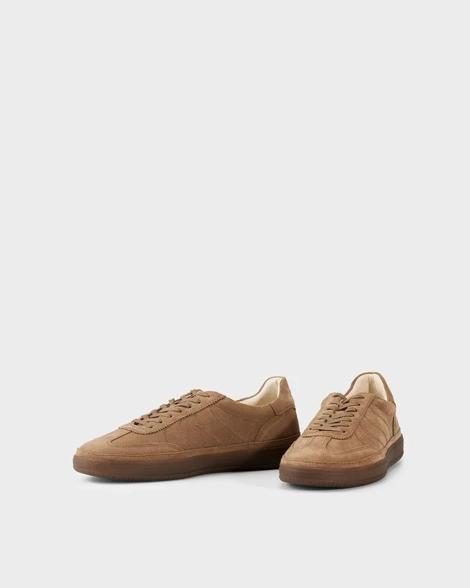 Leo Sneakers