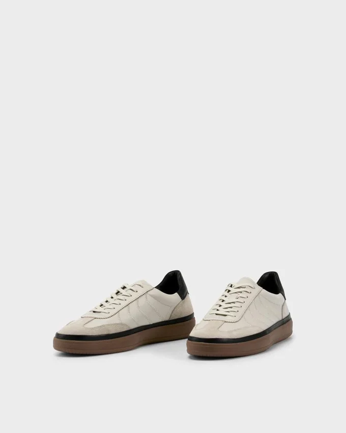 Leo Sneakers