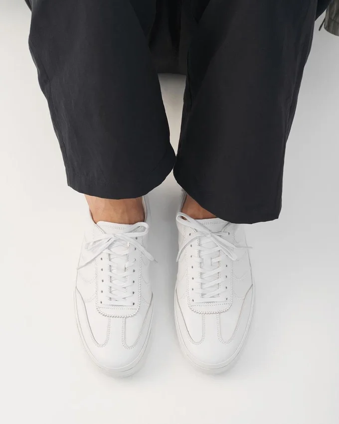 Leo Sneakers