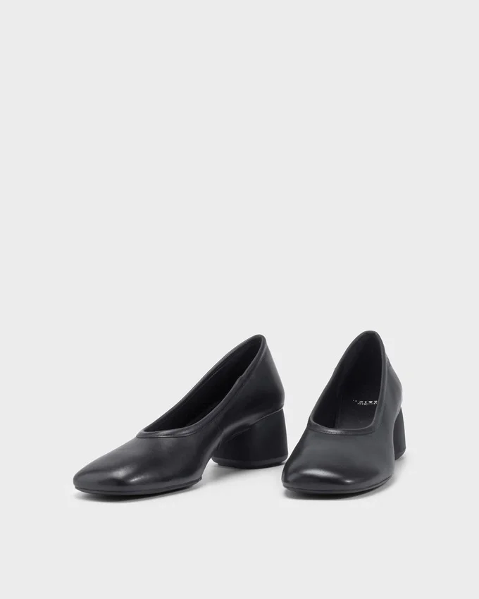 Livia Pumps