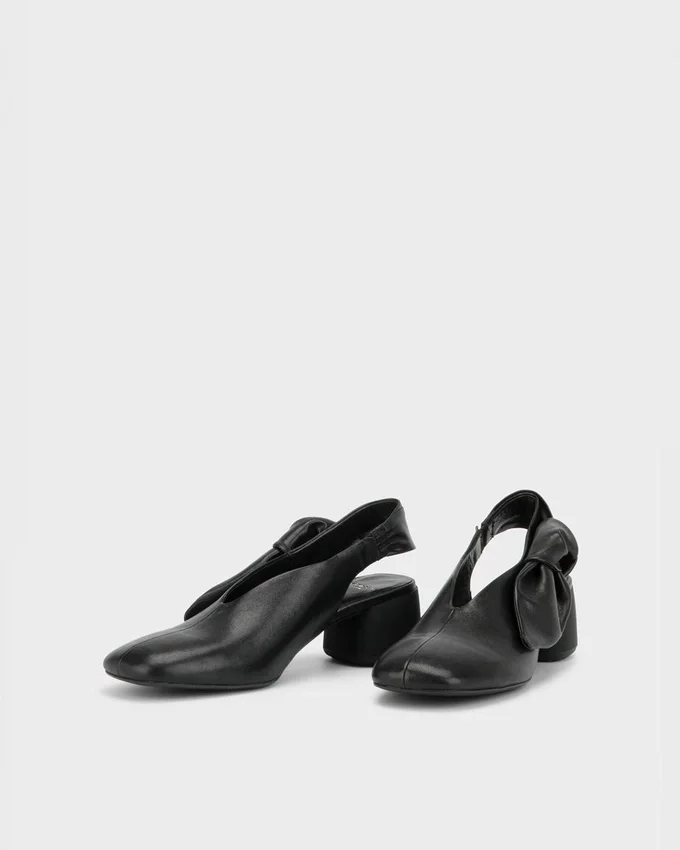 Livia Pumps