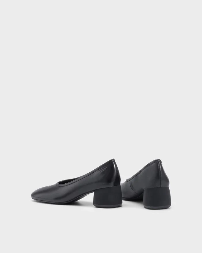 Livia Pumps