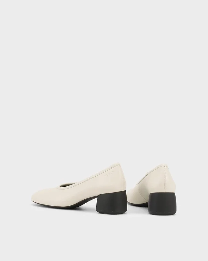 Livia Pumps