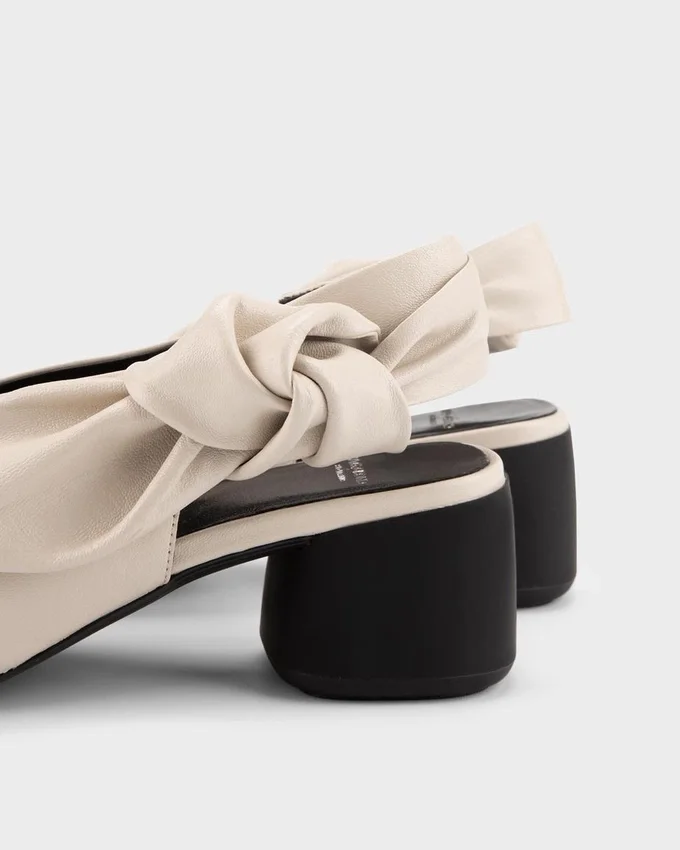 Livia Pumps